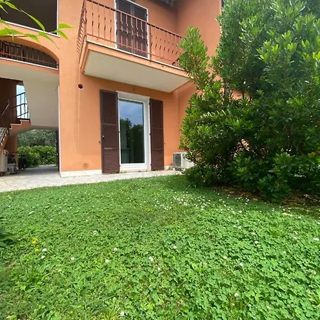 Bottrigo Apartment *